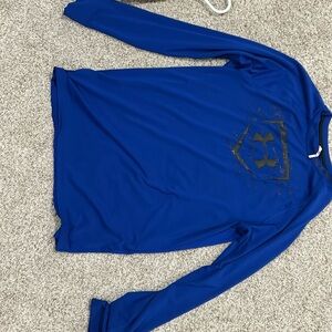 mens under armor compression long sleeve tee. dark blue, very light weight.